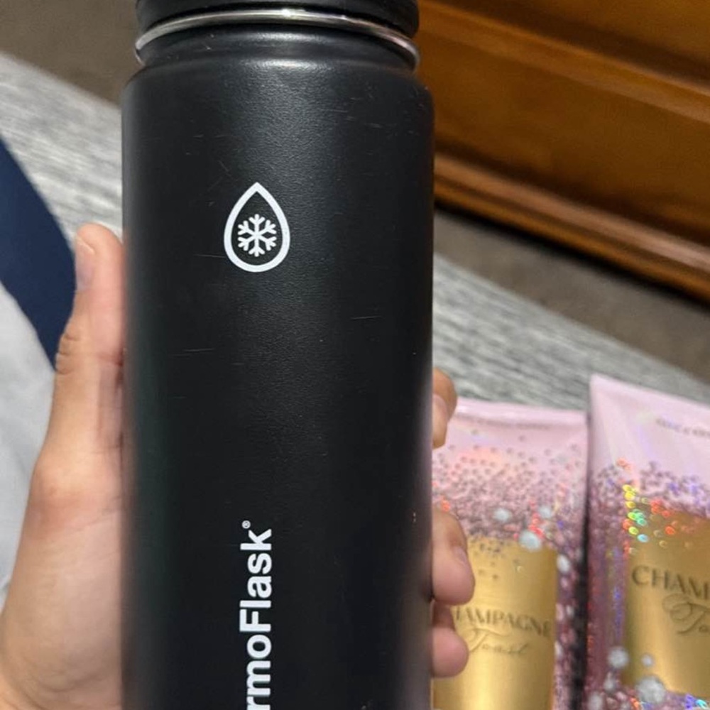 ThermoFlask Black Insulated Bottle